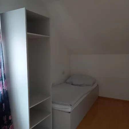 Dieunterkunft Neutillmitsch