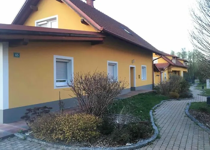 Dieunterkunft شقة *